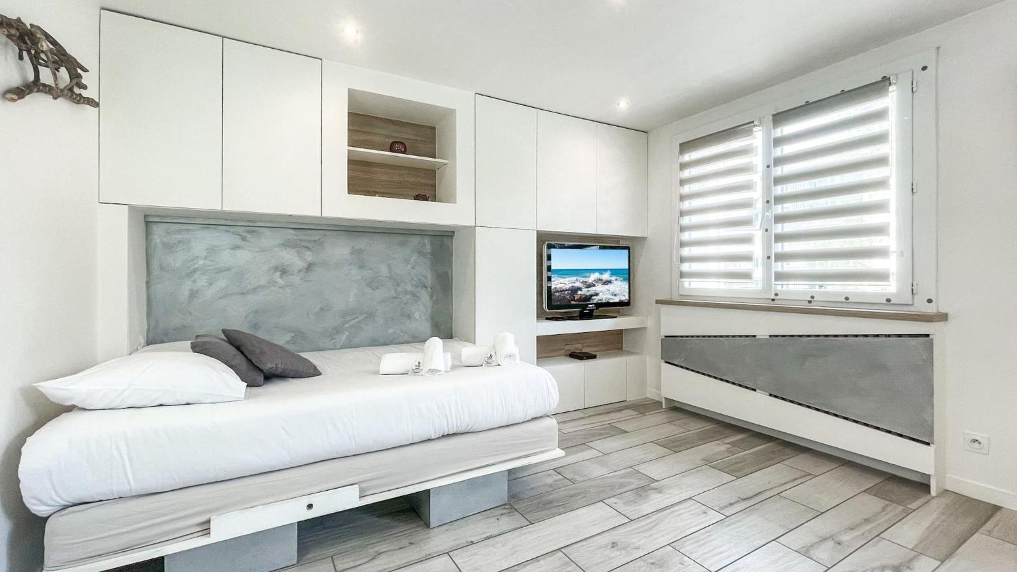 Homey Tidy - New / Proche Centre Annecy / Parking Gratuit / Logement Entierement Equipe Экстерьер фото