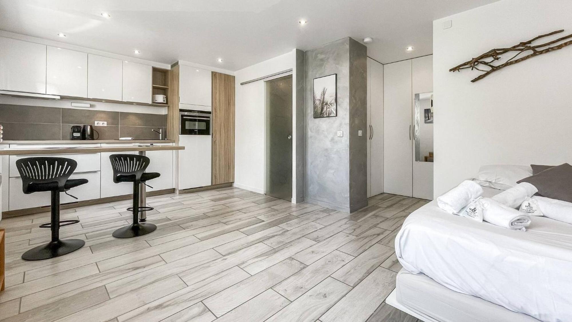 Homey Tidy - New / Proche Centre Annecy / Parking Gratuit / Logement Entierement Equipe Экстерьер фото